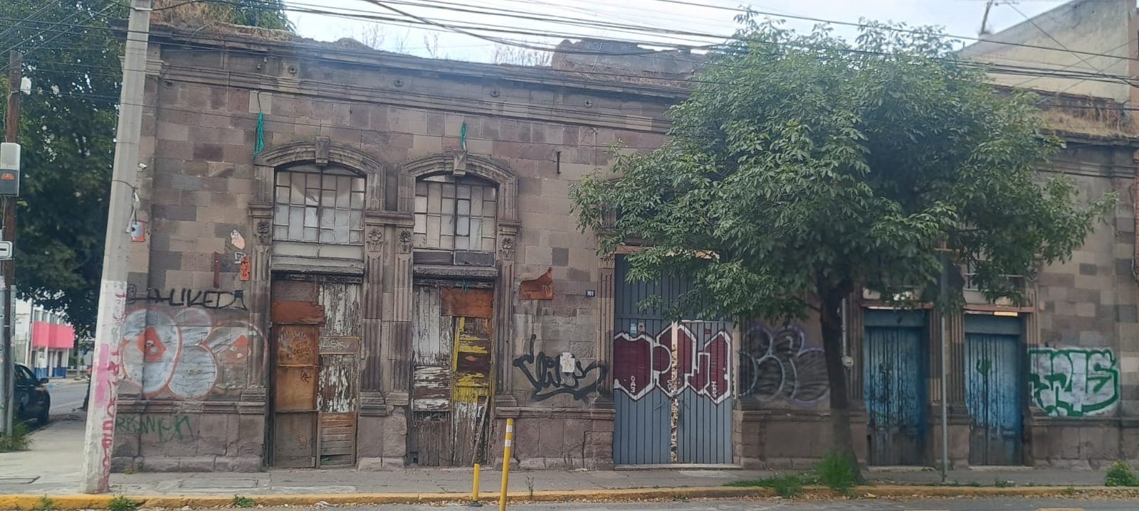 Terreno en venta y renta en Barrio de Santa Clara